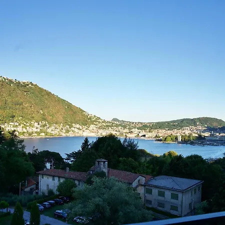 The Blue - / View Modern Near Olmo Como