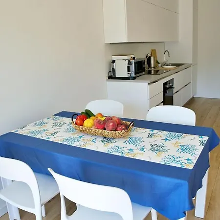 The Blue - / View Modern Near Olmo * Όπως